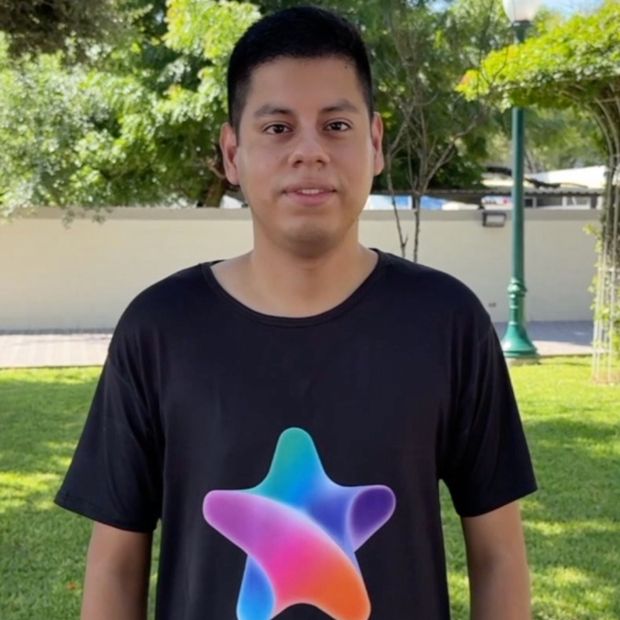 Maestro de Matamoros Busca Ganar Premio por Innovación Didáctica en The EduAwards